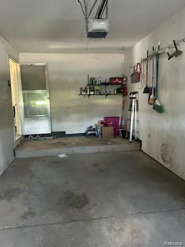 35138 Bay Circle Harrison Charter Township, MI 48045