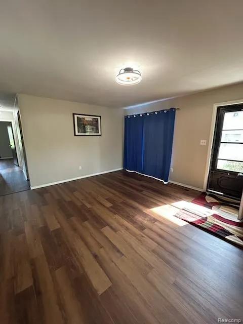 35138 Bay Circle Harrison Charter Township, MI 48045