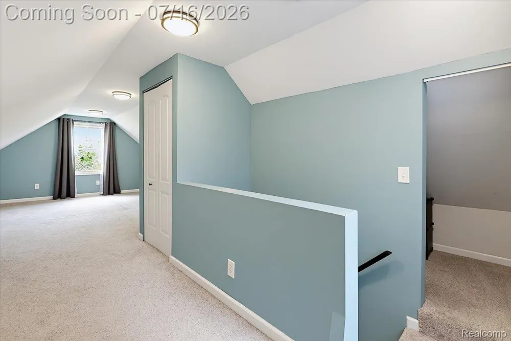 1657 W Troy Street Ferndale City, MI 48220