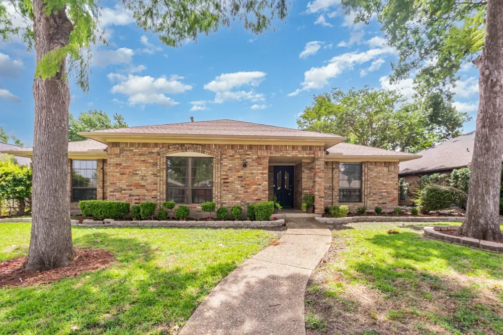 13426 Whispering Hills Drive Dallas, TX 75243