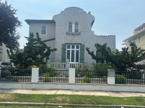 130 E Olive Street