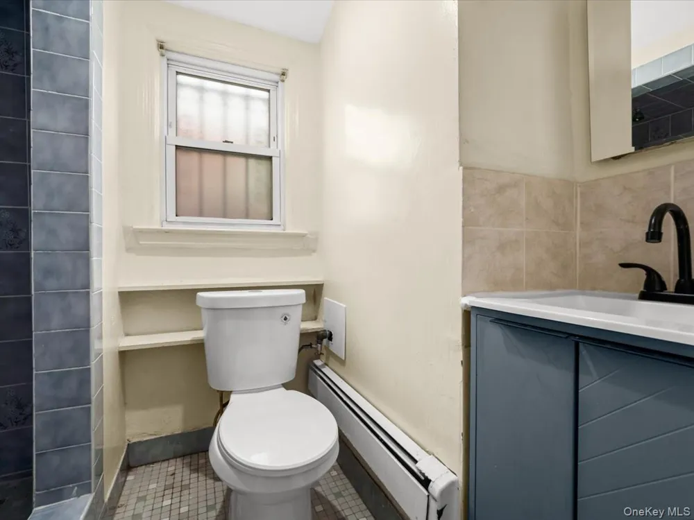 6507 181st Street Fresh Meadows, NY 11365