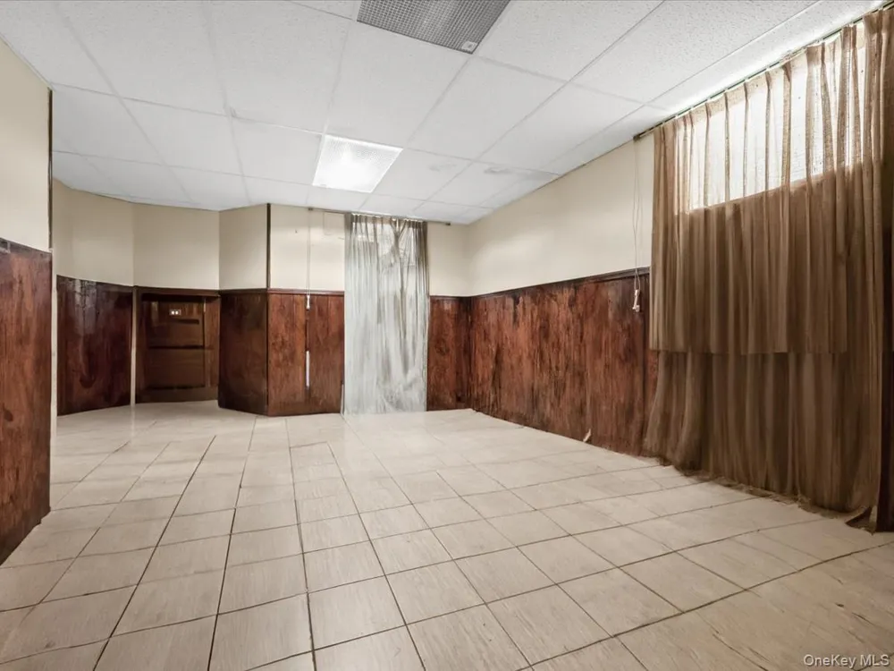 6507 181st Street Fresh Meadows, NY 11365