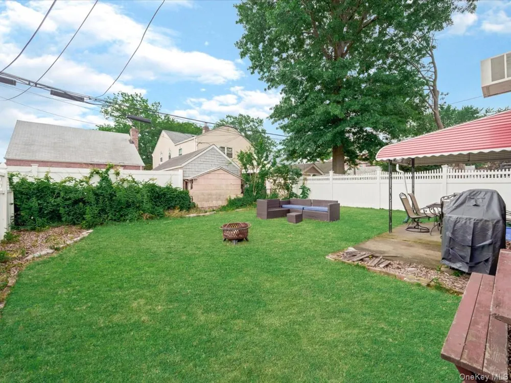 6507 181st Street Fresh Meadows, NY 11365