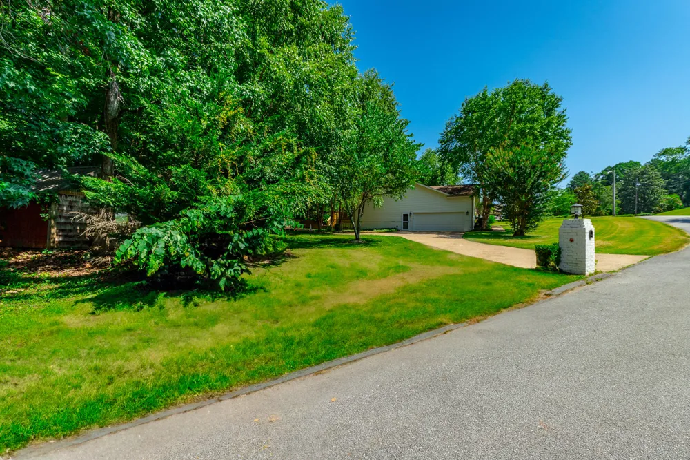 5007 Silver Lane Apison, TN 37302