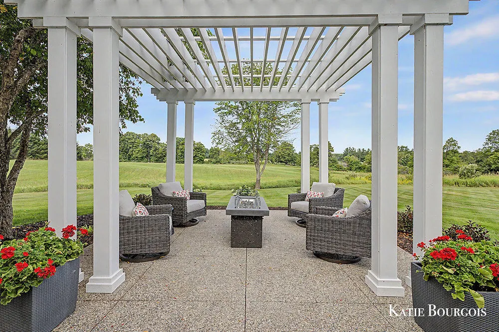17640 16 Mile Road Colfax Township, MI 49307