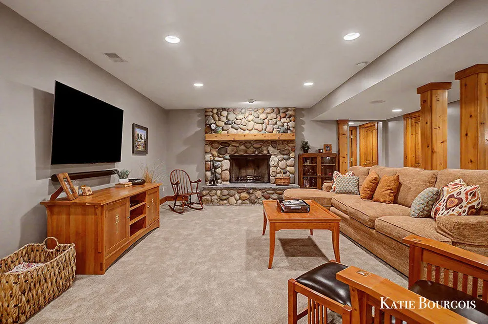 17640 16 Mile Road Colfax Township, MI 49307