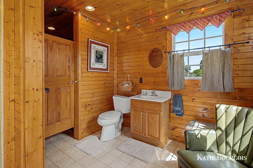 17640 16 Mile Road Colfax Township, MI 49307