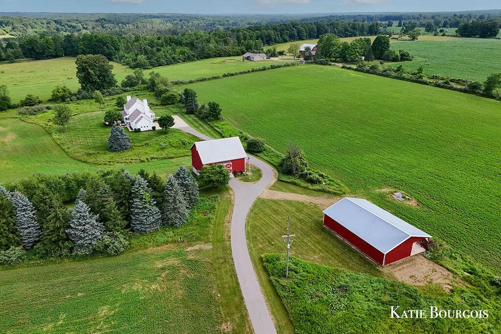 17640 16 Mile Road Colfax Township, MI 49307