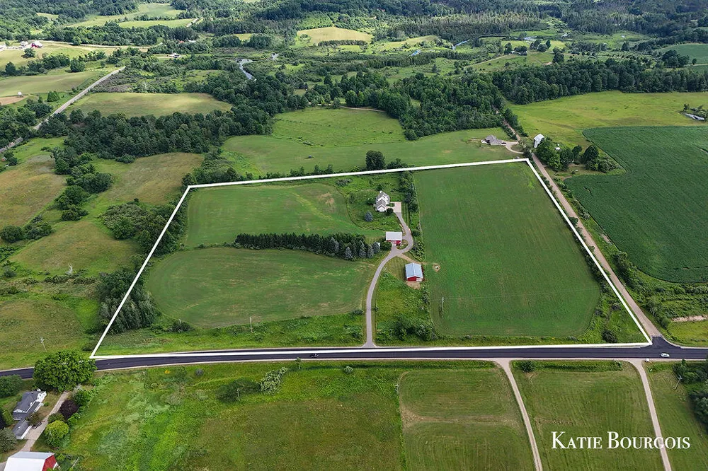 17640 16 Mile Road Colfax Township, MI 49307