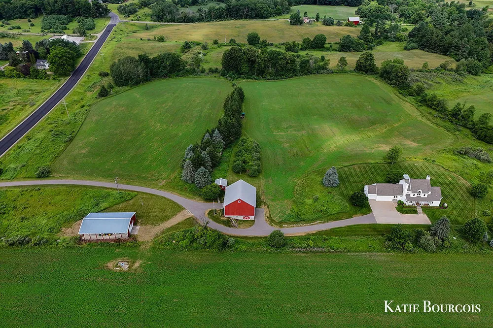 17640 16 Mile Road Colfax Township, MI 49307