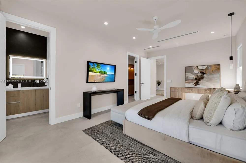 920 NE 17th ave #A Fort Lauderdale, FL 33304