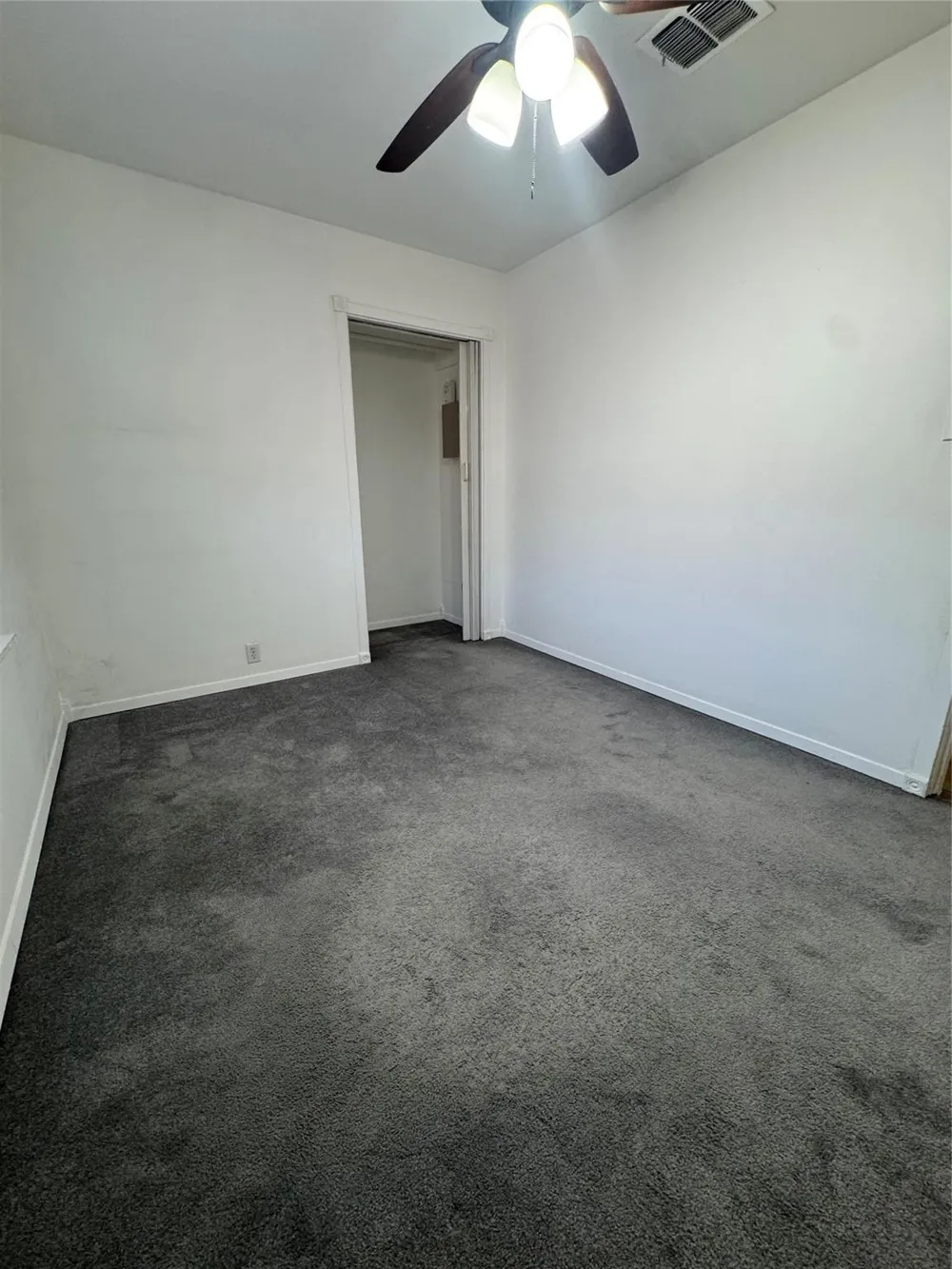 935 Creager Street Houston, TX 77034