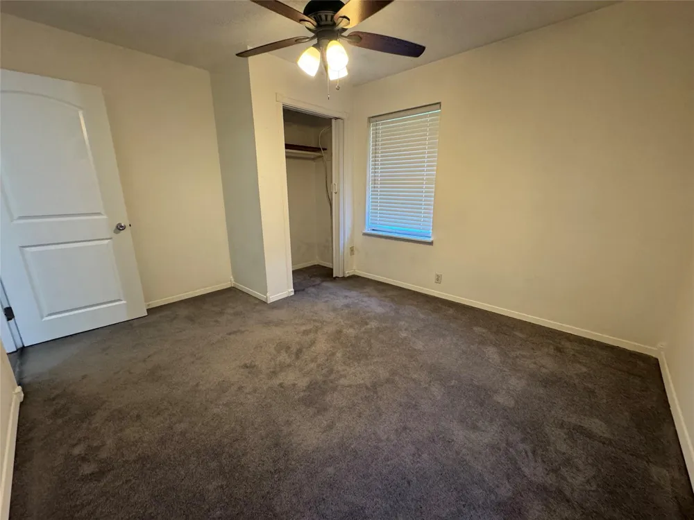 935 Creager Street Houston, TX 77034