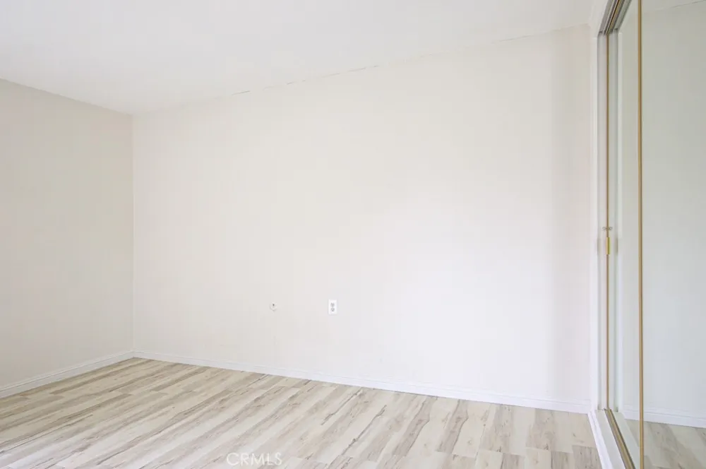 2276 Via Mariposa Laguna Woods, CA 92637