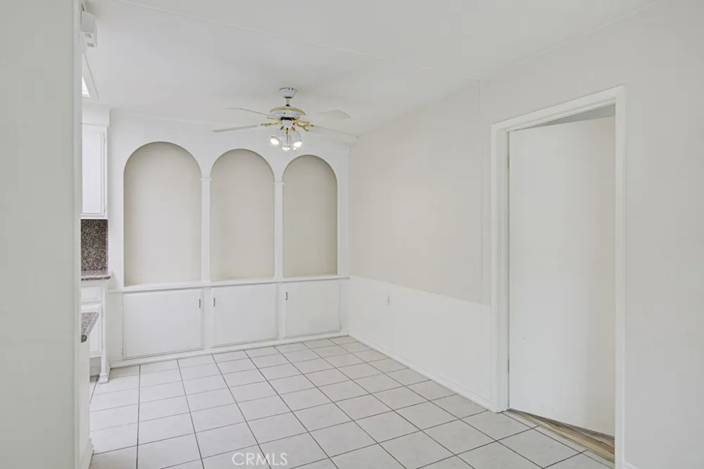 2276 Via Mariposa Laguna Woods, CA 92637