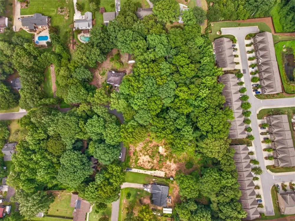 1181 Owen Circle Buford, GA 30518