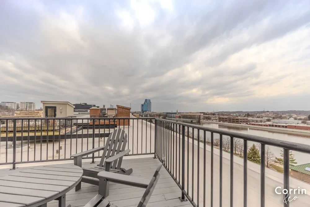 940 Monroe Avenue NW #123 Grand Rapids, MI 49503