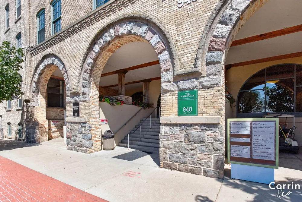 940 Monroe Avenue NW #123 Grand Rapids, MI 49503