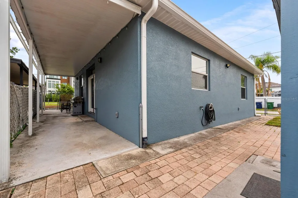 3411 W NORTH B STREET Tampa, FL 33609