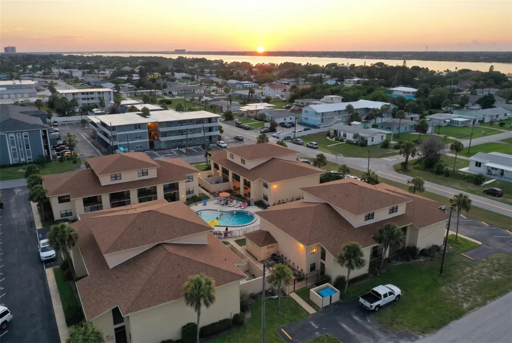 100 GRANT AVENUE #24 Daytona Beach Shores, FL 32118