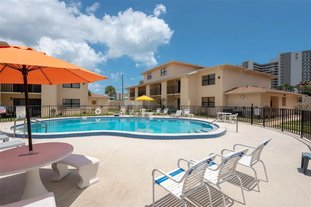 100 GRANT AVENUE #24 Daytona Beach Shores, FL 32118