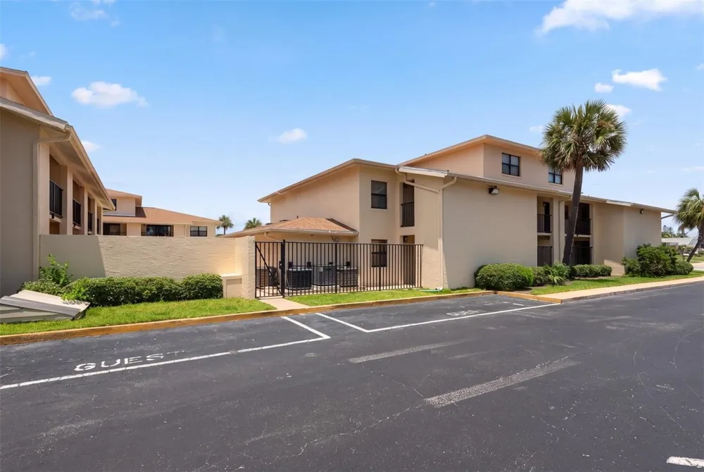 100 GRANT AVENUE #24 Daytona Beach Shores, FL 32118