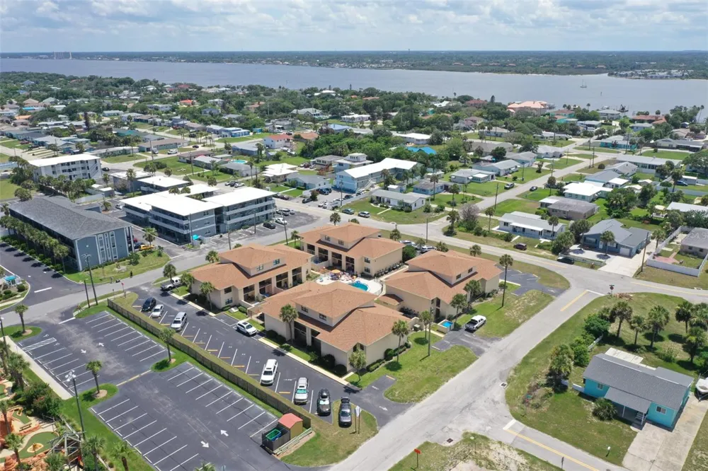 100 GRANT AVENUE #24 Daytona Beach Shores, FL 32118