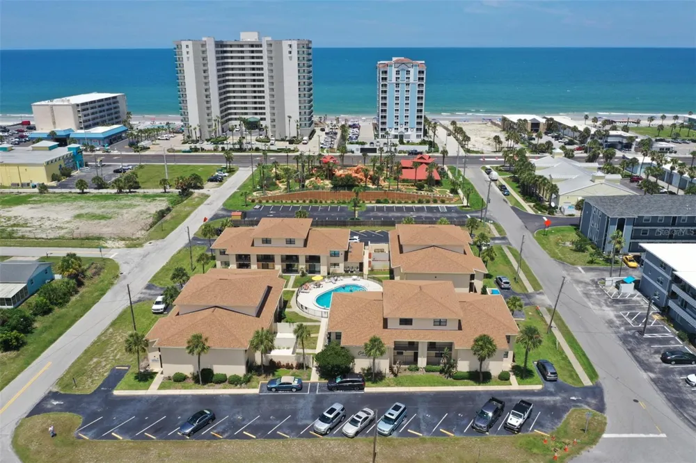 100 GRANT AVENUE #24 Daytona Beach Shores, FL 32118