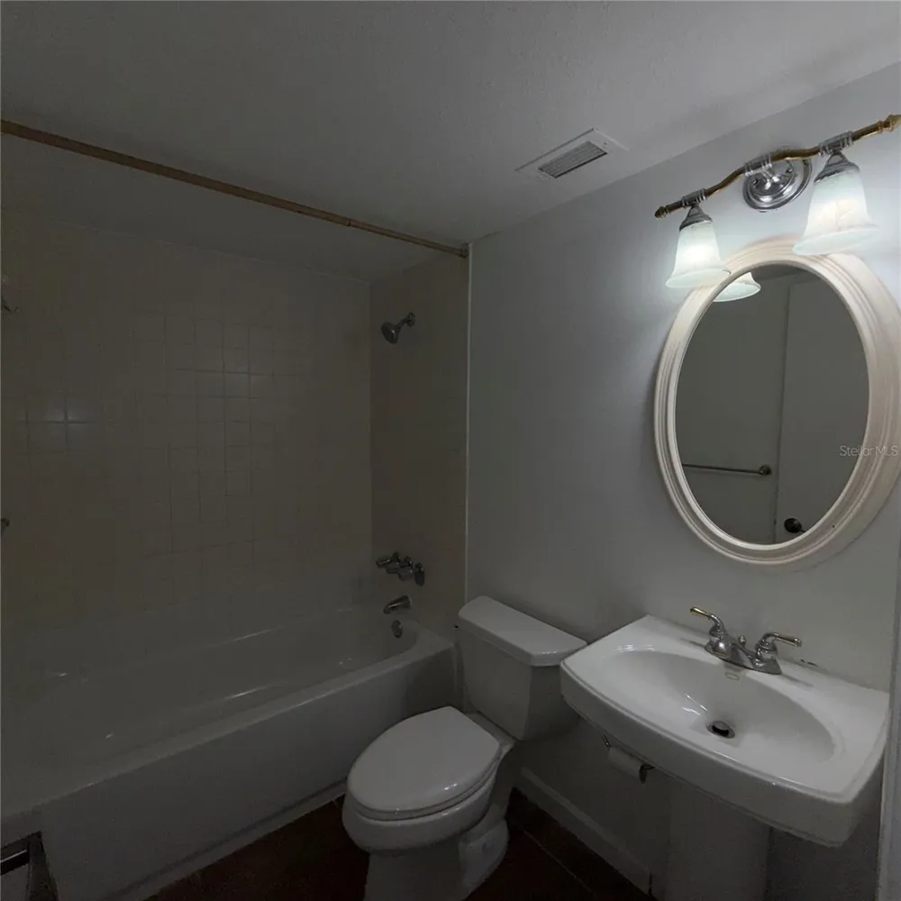 201 W LAUREL STREET #703 Tampa, FL 33602