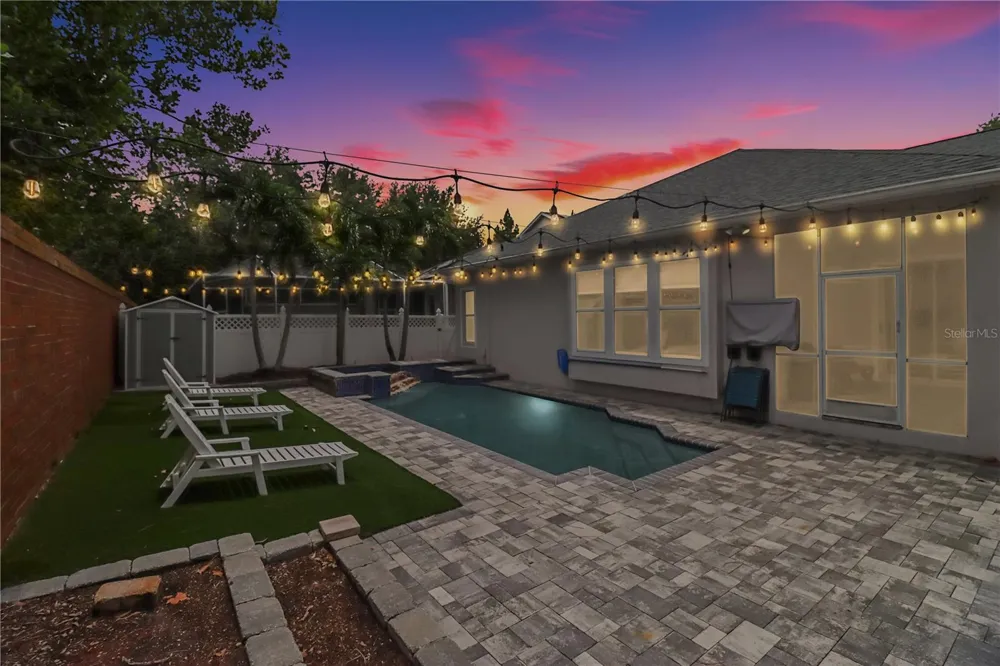 9609 ROYCE DRIVE Tampa, FL 33626