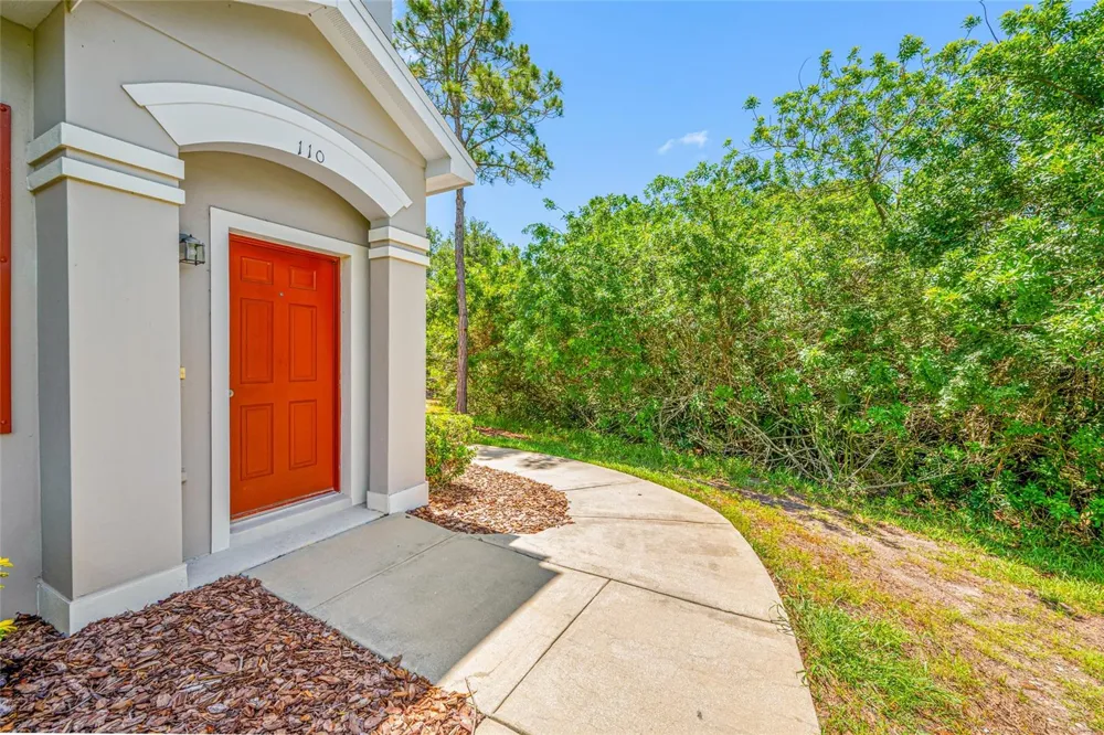 10409 CRIMSON PARK LANE #110 Tampa, FL 33626