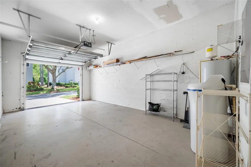 10409 CRIMSON PARK LANE #110 Tampa, FL 33626