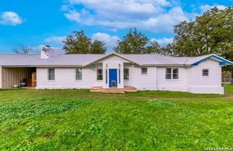 2702 BLUE CREEK RD