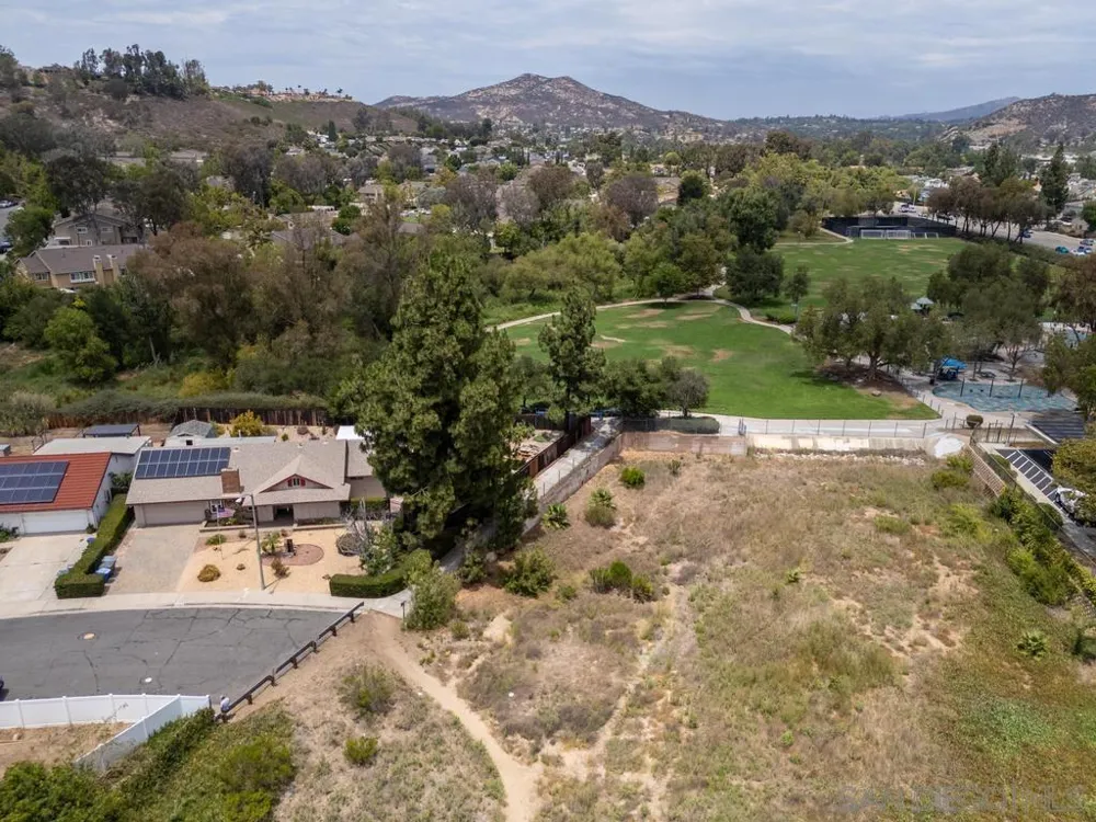 13278 Wanesta Dr Poway, CA 92064