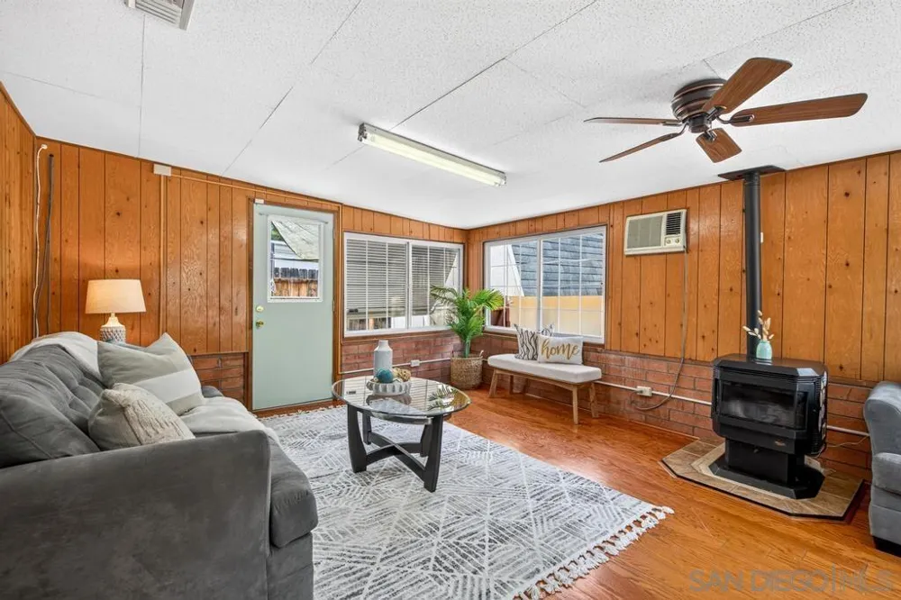 13278 Wanesta Dr Poway, CA 92064