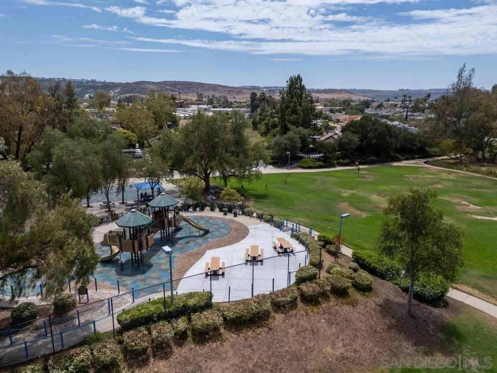 13278 Wanesta Dr Poway, CA 92064