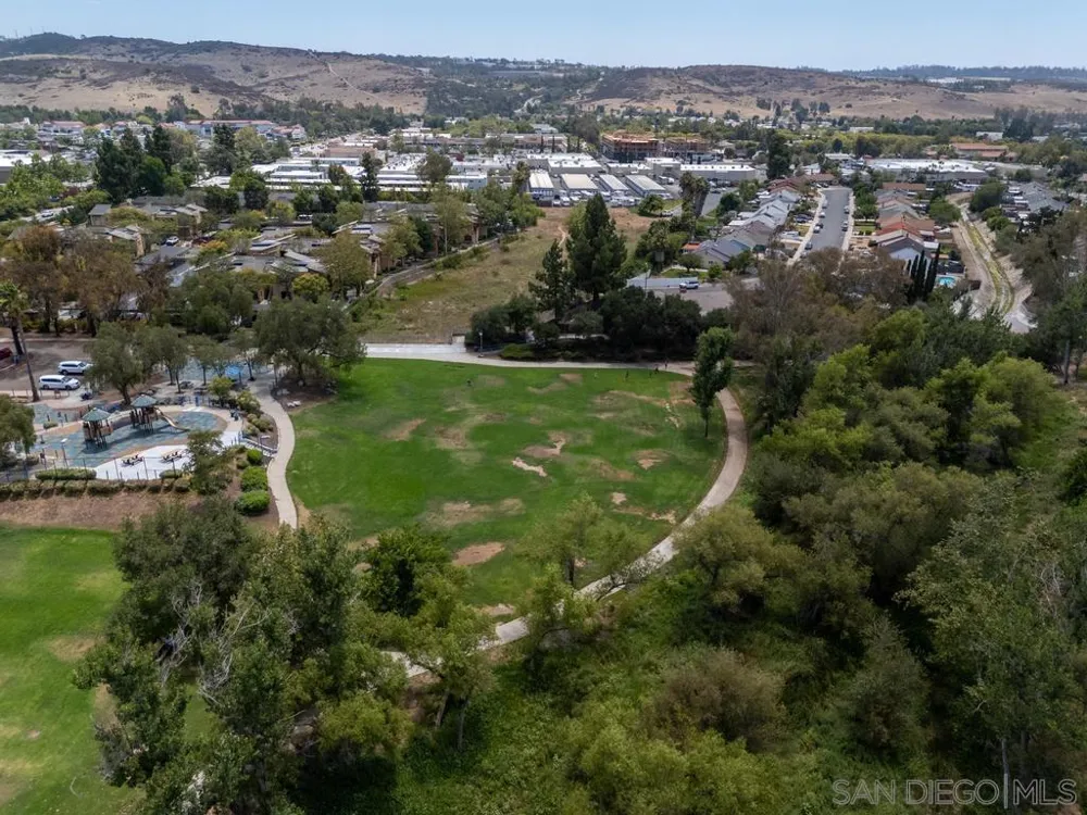 13278 Wanesta Dr Poway, CA 92064