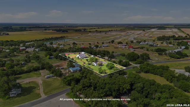 15646 Bexar Bowling Marion, TX 78124