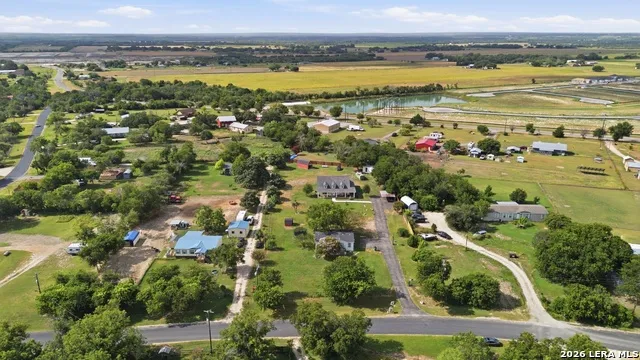 15646 Bexar Bowling Marion, TX 78124