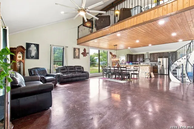 15646 Bexar Bowling Marion, TX 78124