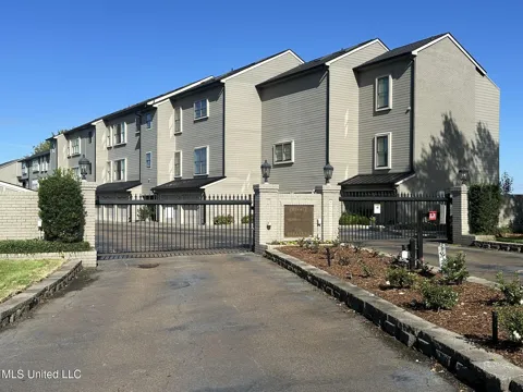 65 Breakers Lane