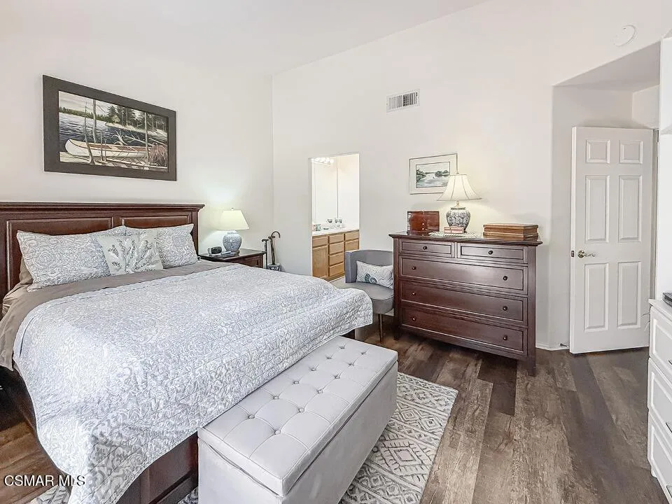 2037 Freesia Avenue Simi Valley, CA 93063