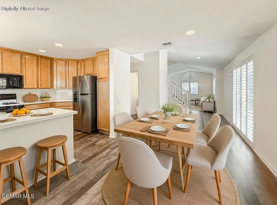 2037 Freesia Avenue Simi Valley, CA 93063