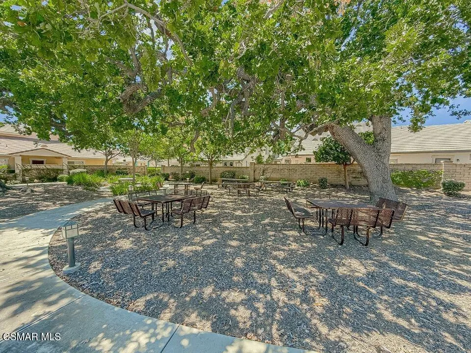 2037 Freesia Avenue Simi Valley, CA 93063