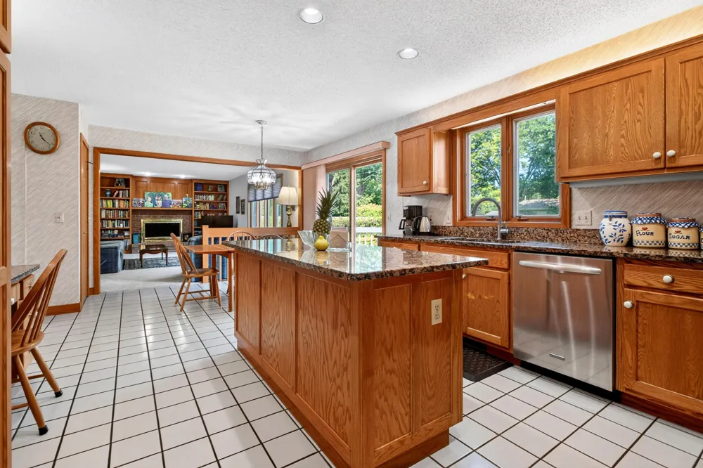 1327 Mulberry Lane St. Joseph, MI 49085