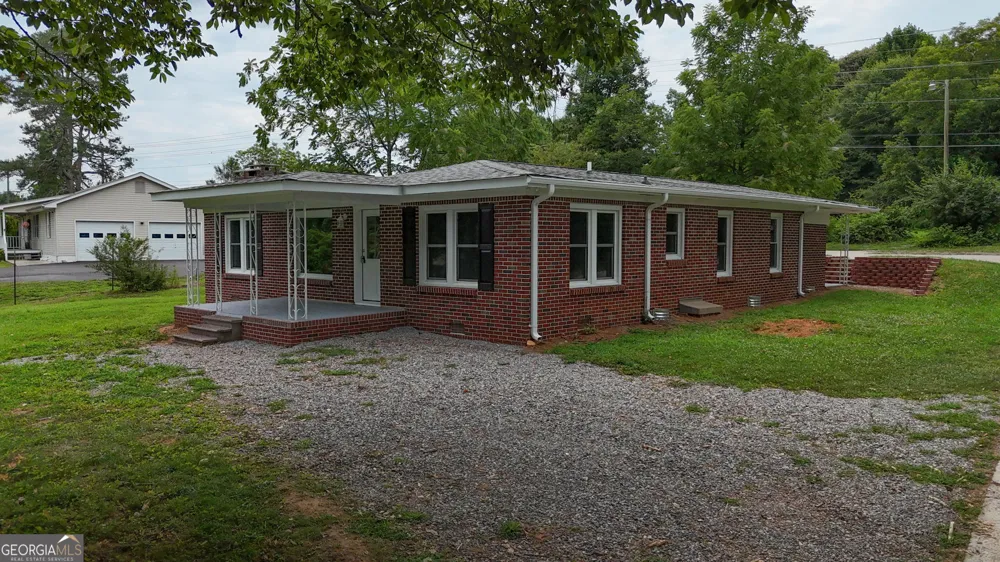 2292 Blacksnake RD Mount Airy, GA 30563