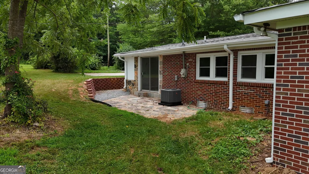 2292 Blacksnake RD Mount Airy, GA 30563