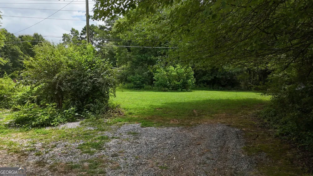2292 Blacksnake RD Mount Airy, GA 30563