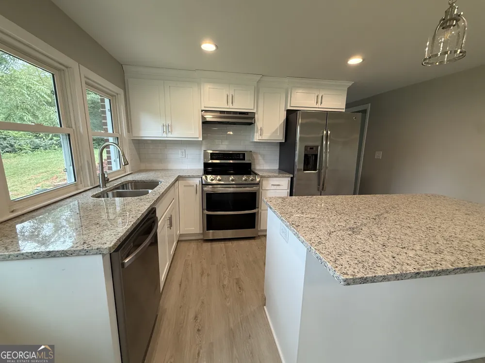 2292 Blacksnake RD Mount Airy, GA 30563